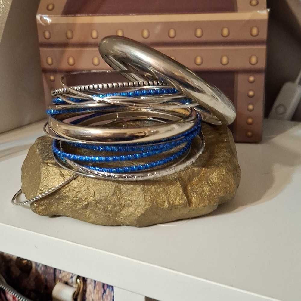 Set of 17 blue and silver bangle stack bracelets